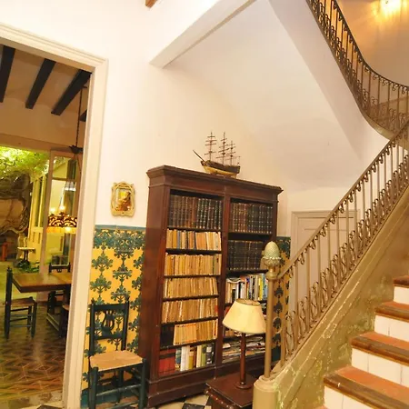 Homeholidaysrentals Historic House Costa Barcelona *
