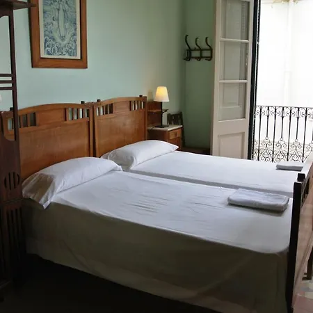 Homeholidaysrentals Historic House Costa Barcelona