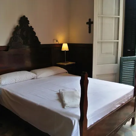 Homeholidaysrentals Historic House Costa Barcelona Villa