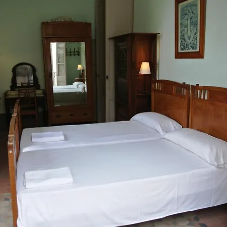 Homeholidaysrentals Historic House Costa Barcelona